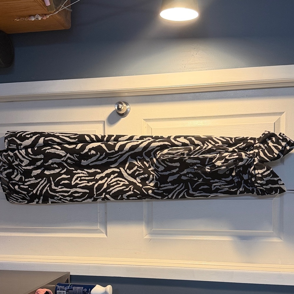 Maxi cut out Vici black and white strapless dress NWT